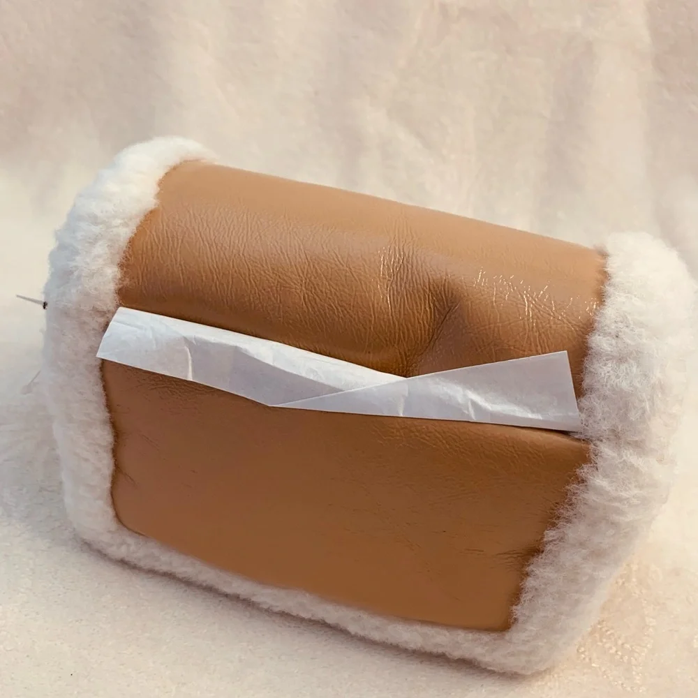 ♥️Marc Jacobs Iced Coffee faux fur mini flap crossbody. - Picture 6 of 6